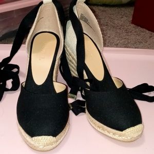 Black espedrille wedges